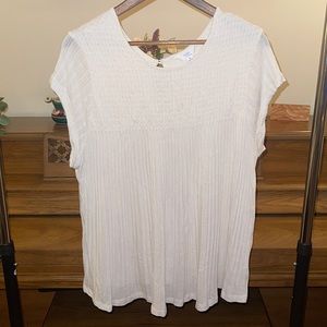 Flowy Tee with Keyhole Back Detail